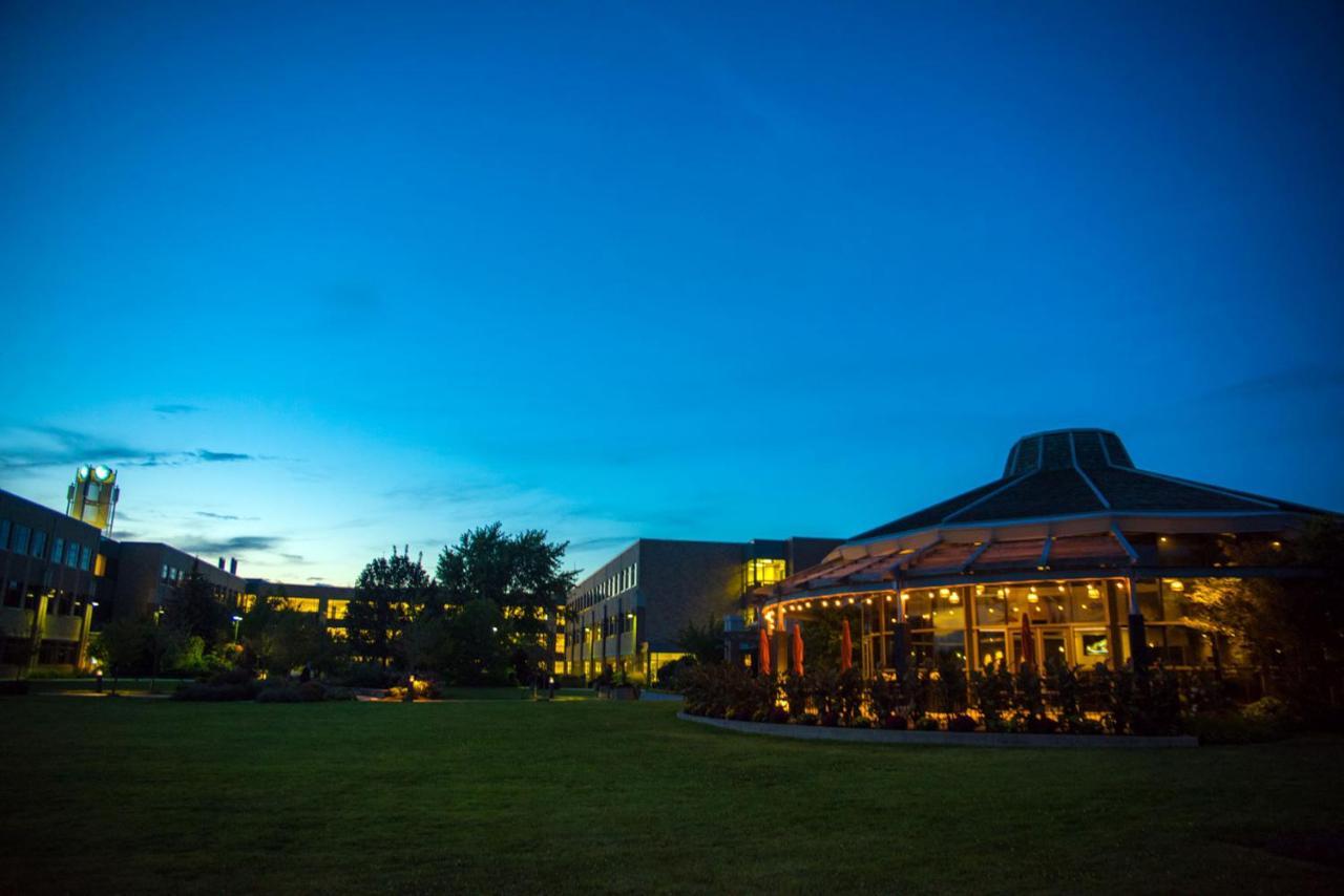 Residence & Conference Centre - Niagara-On-The-Lake Saint Catharines Екстер'єр фото